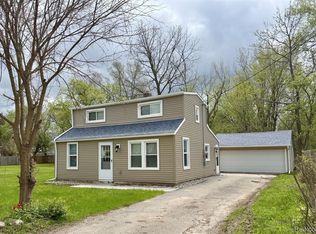 3336 Leta Ave, Burton, MI 48529