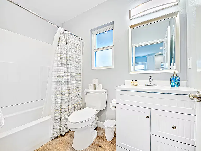 1320 W Balboa Blvd #A — Photo 12