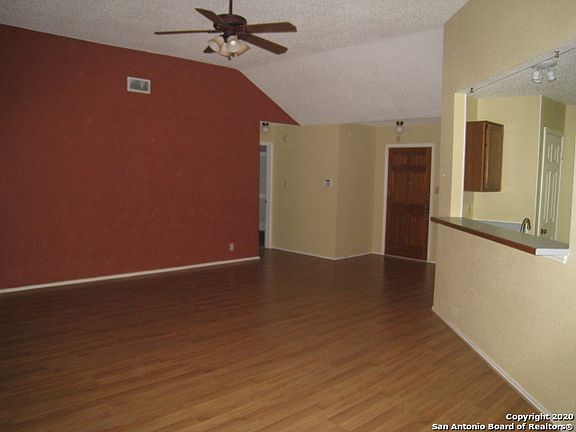 3rd image of 1631 Firwick Dr
