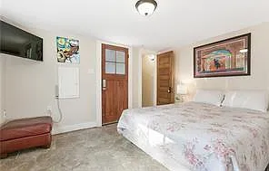 1 bed, 1.0 bath, 640 sqft, $1,999 — Photo 3