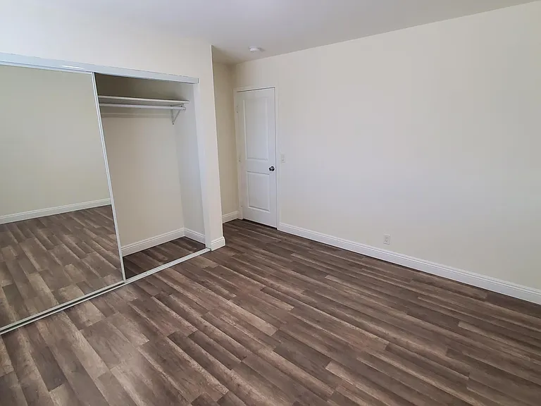 445 25th St #3 — Photo 20
