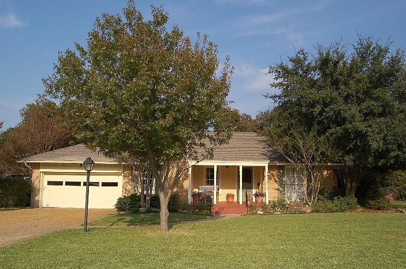 1st image of 1414 Tranquilla Dr