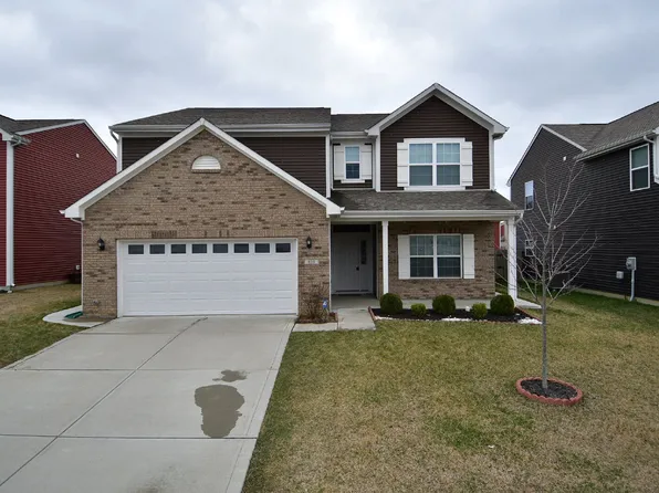 835 Coralberry Ln, Greenwood, IN 46143