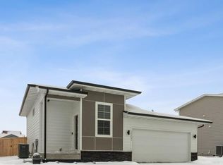 3507 Linden Dr SW, Bondurant, IA 50035