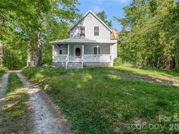 182 Wakti Ridge Rd, Saluda, NC 28773