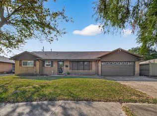 8726 Glenloch Dr, Houston, TX 77061