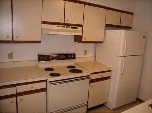 5th image of 8331 Leisure Dr