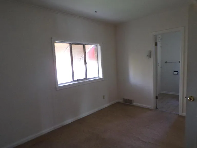 112 Park St #C — Photo 7