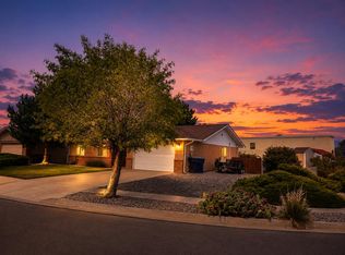7404 Carson Trl NW, Albuquerque, NM 87120