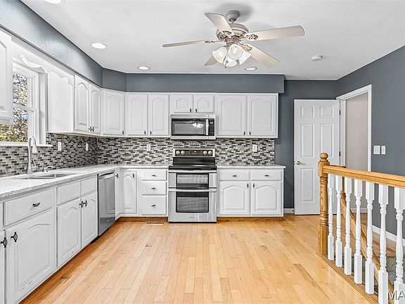 5th image of 288 Woodlane Dr