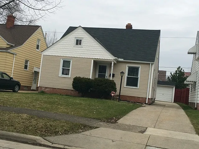 21411 Kenyon Dr photo 1