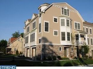 215 Holland Ave, Ardmore, PA 19003