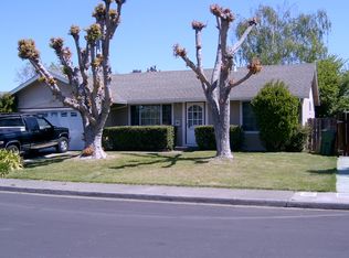 8490 Lombard Way, Rohnert Park, CA 94928