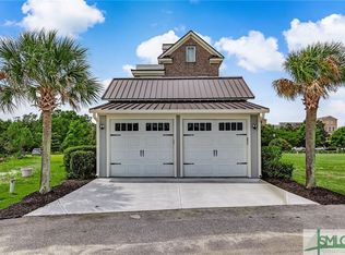 956 Reserve Cir, Savannah, GA 31401