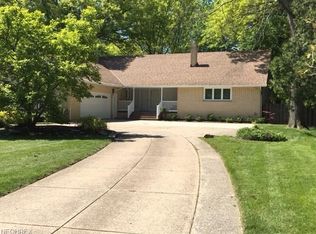 20820 Mastick Rd, Fairview Park, OH 44126