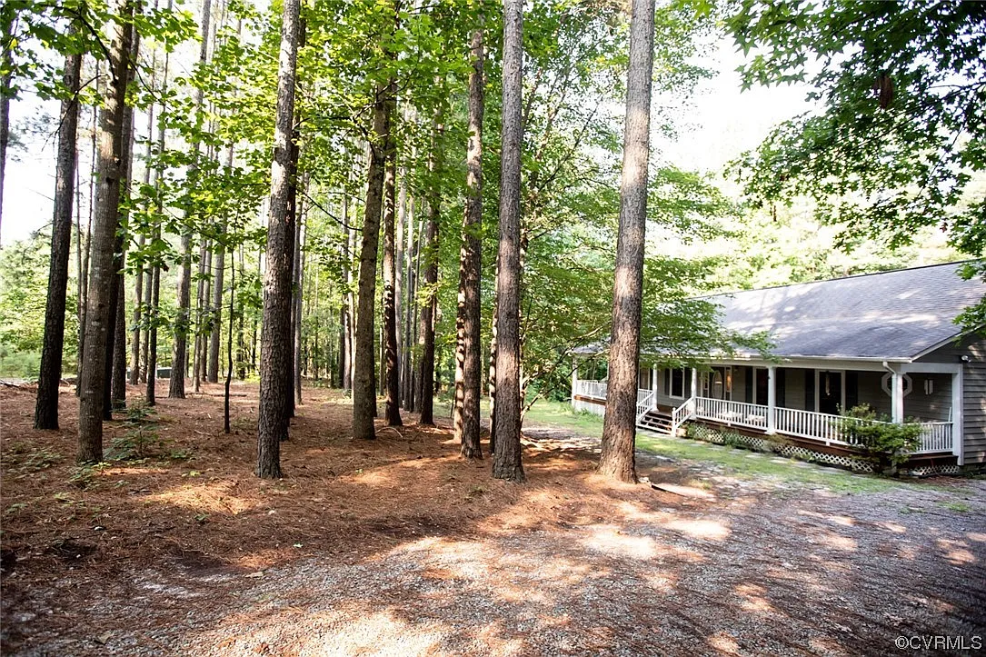 184 Pine Knoll Dr photo 1