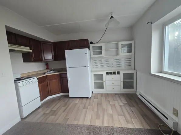 Elizabeth Township 2 bedroom, 305 Aqua Ct APT 7, McKeesport, PA 15135