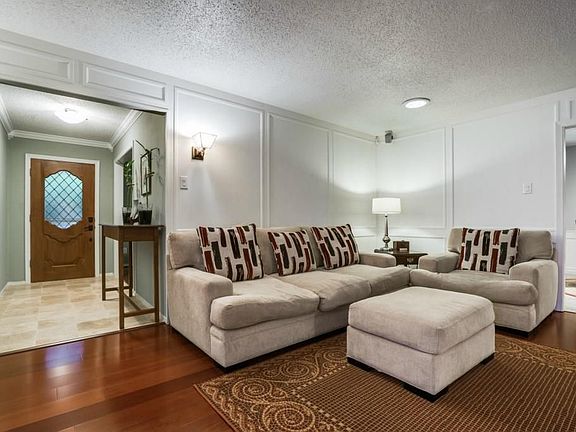 5th image of 12030 Dixfield Dr
