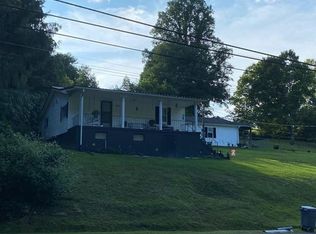 823 Old Route 38, Fayetteville, WV 25840