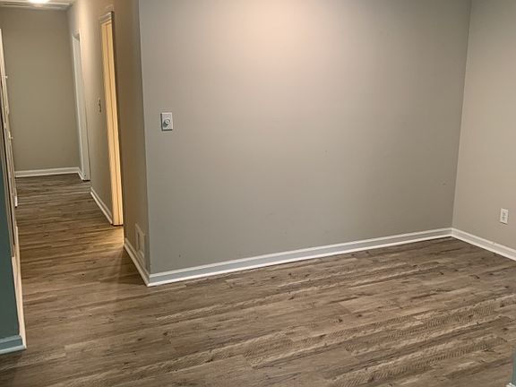 Living Room leading to bedrooms