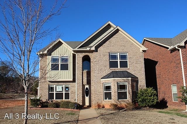 1st image of 105 Daisy Cir
