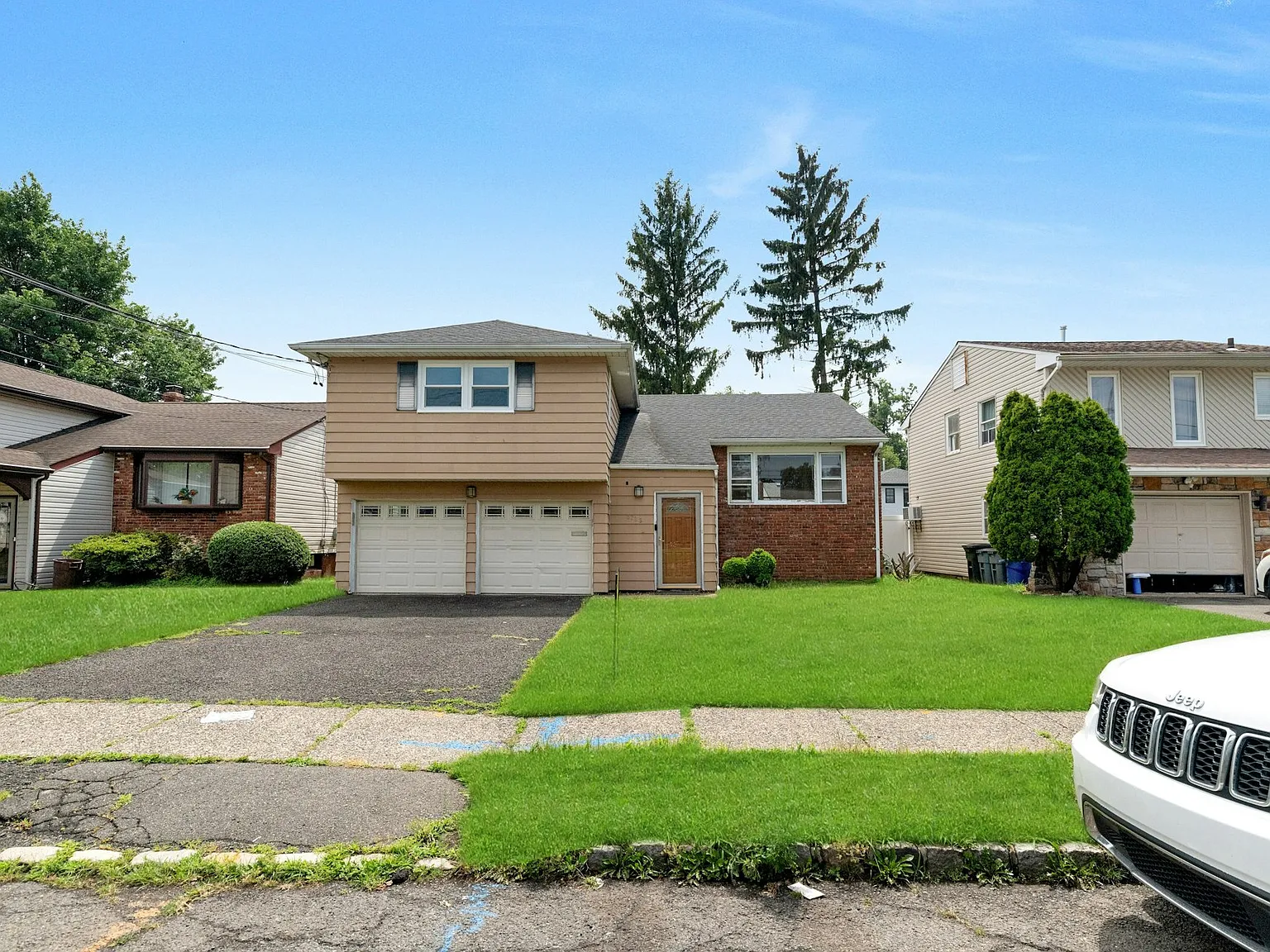 3 bed, 2.5 bath, 2000 sqft, $3,950 — Photo 3