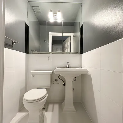 Rented by Highline Residential | media 8