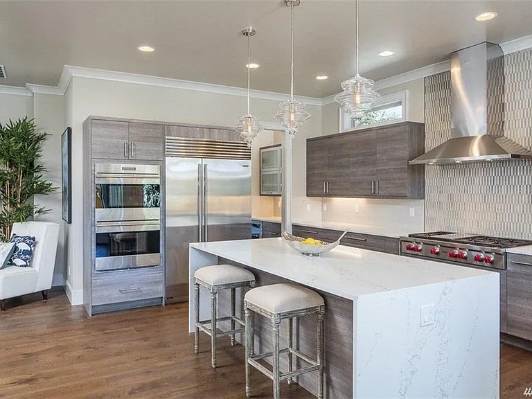 10207 NE 21st Pl — Photo 16
