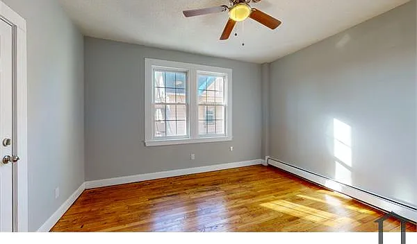 635 Albany Ave — Photo 7