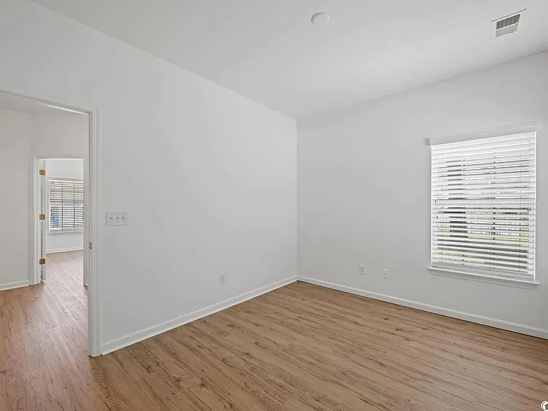 409 Oxner Ct — Photo 25