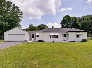 445 Schooley Dr, Greenwood, IN