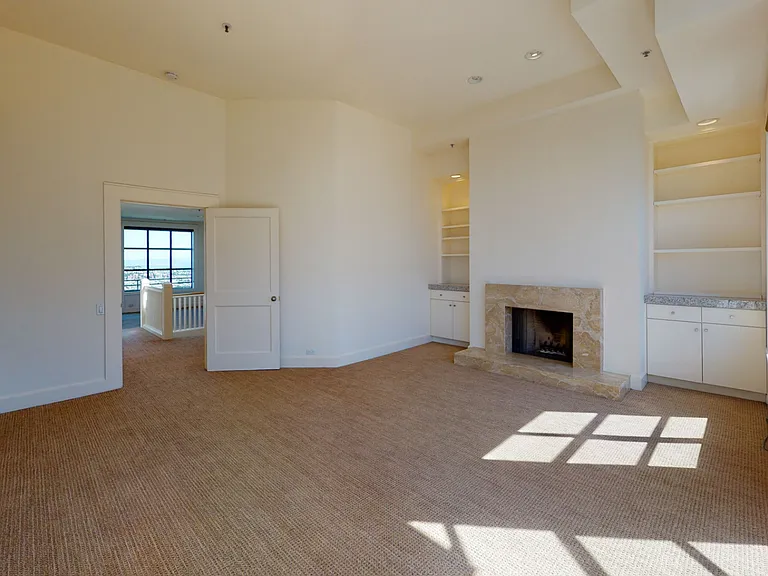 215 Upper Ter — Photo 29