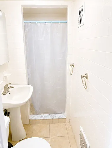 78 Woodruff Ave #1 Photo 1