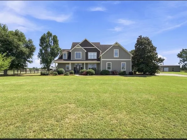 699 County Road 100, Headland, AL 36345