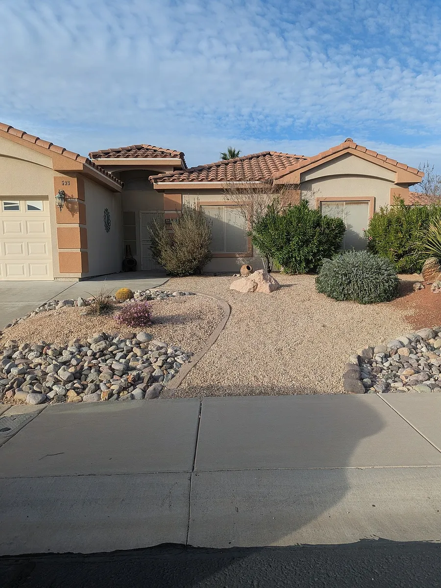 Building Photo - 593 Mountain View Dr
