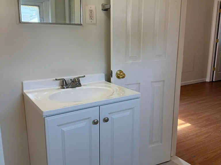 257 Carr Ave #C — Photo 12