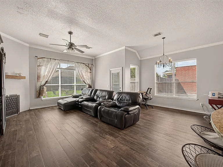 20822 Figurine Ct — Photo 6