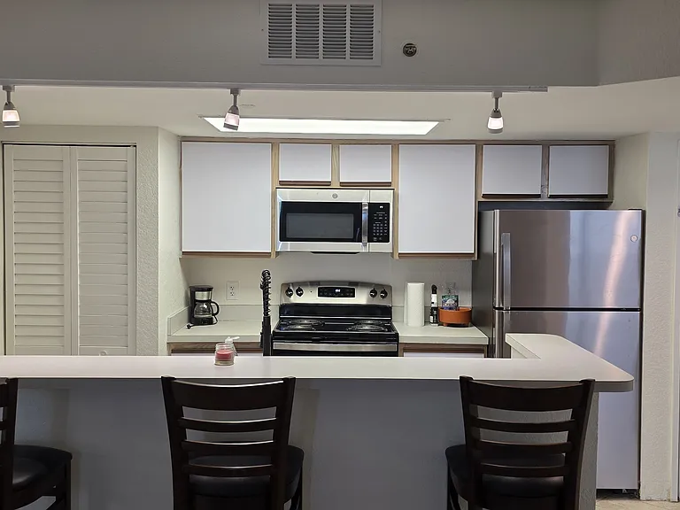 3635 Seaside Dr #0 — Photo 3