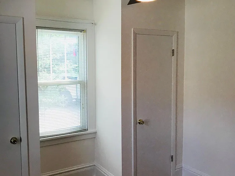 SE bedroom
