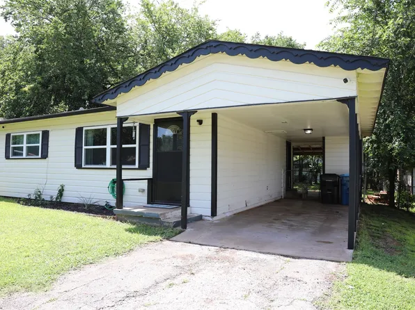 1050 Star St, Denison, TX 75020