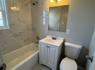 5330 B St SE, Washington, DC 20019
