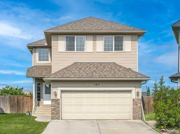 127 E Everwoods Park SW, Calgary, AB T2Y 0G3