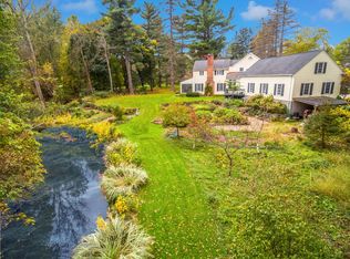 905 Allens Creek Rd, Rochester, NY 14618