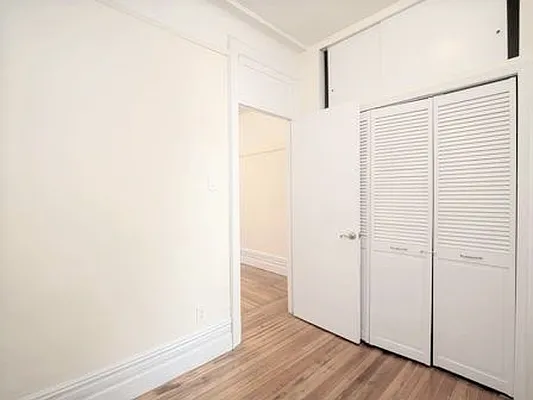 Rented by City Connections Realty | media 15