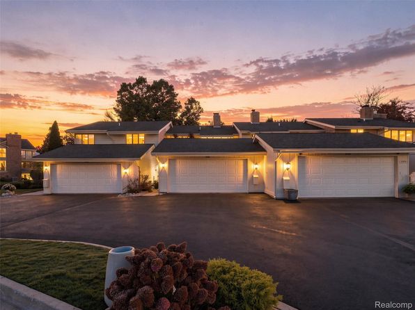 7383 Creek View Ct