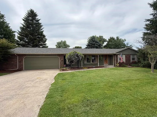 13315 Lakeview Dr, Leo, IN 46765