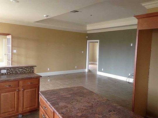 5th image of 4883 Rosemont Pl