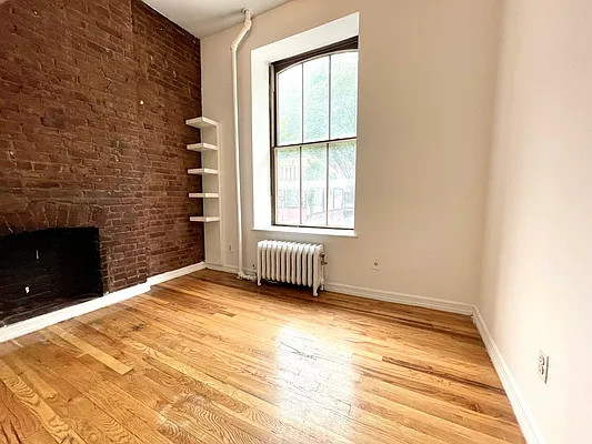 Rented by J PRESTON AND ASSOCIATES INC | media 11