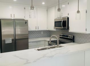 1049 W Pine St APT D, Upland, CA 91786