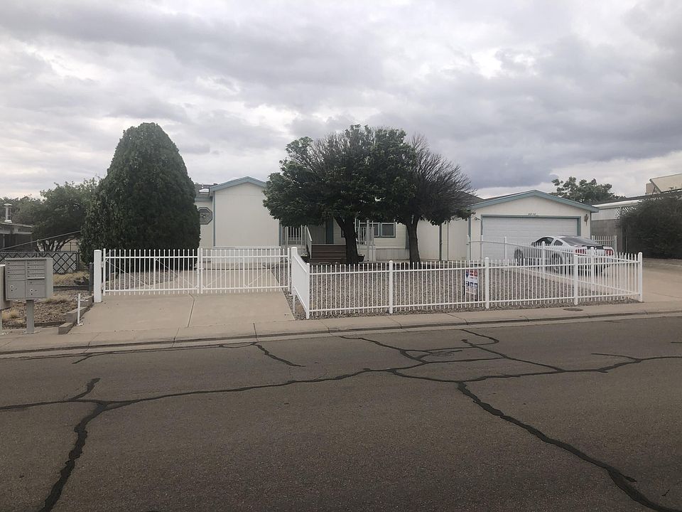 1st image of 6813 Derickson Ave NE